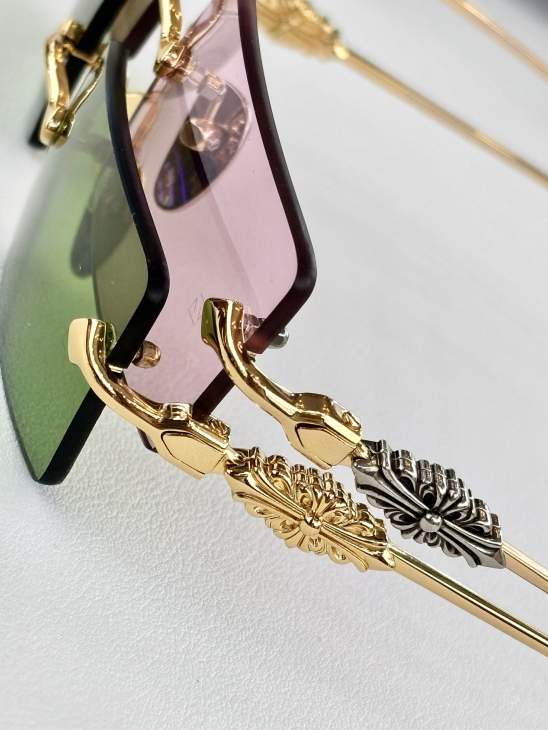 Picture of Chrome Hearts Sunglasses _SKUfw79684069fw